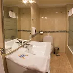 Cristal 2 Hotel 2*