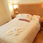 Cristal 2 Hotel 2*