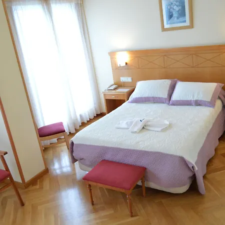 Cristal 2 2* A Coruña