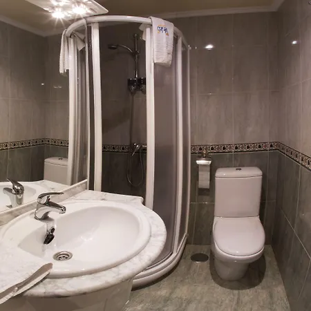 Cristal 2 Hotel A Coruña