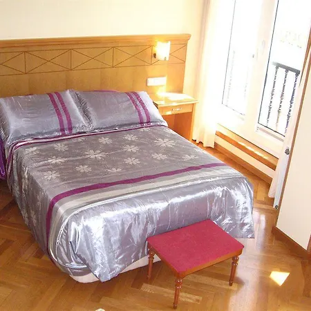 Cristal 2 2* A Coruña