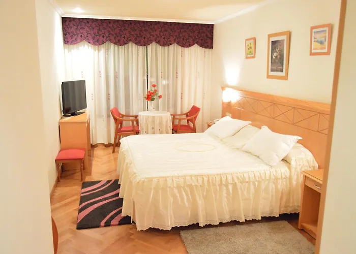 Cristal 2 2* A Coruña