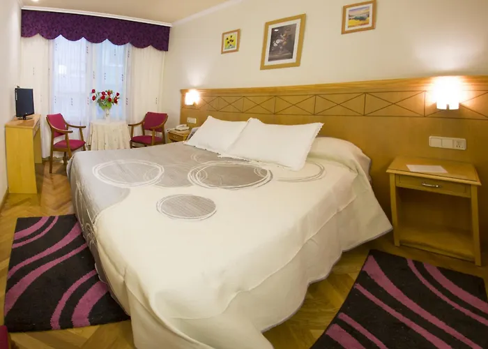 酒店 克瑞丝绦2号酒店 2*